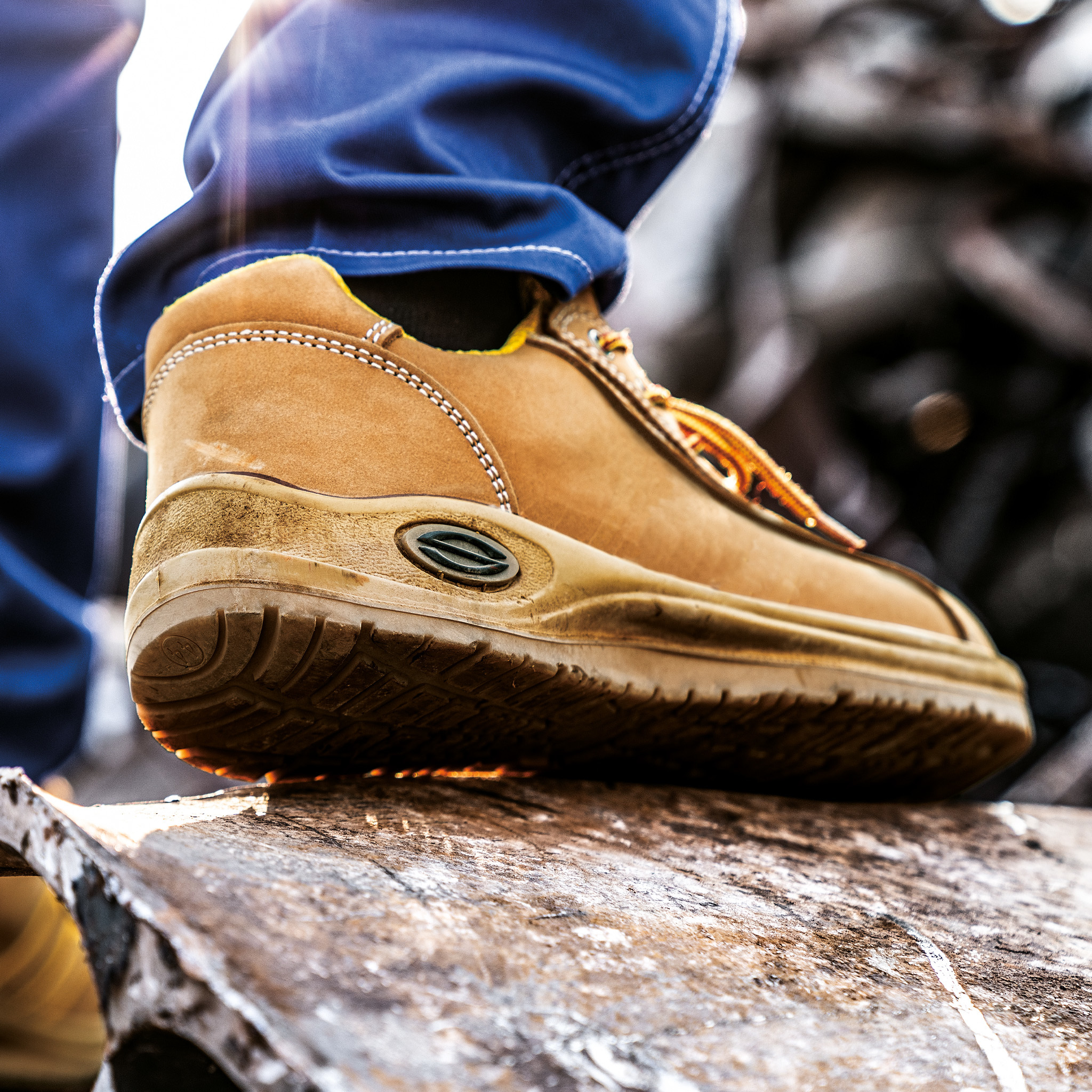 Chaussure de sécurité S3 professionnelle de travail en cuir ISO EN 20345 S3  mixte logistique artisan transport chantier, CHSM189